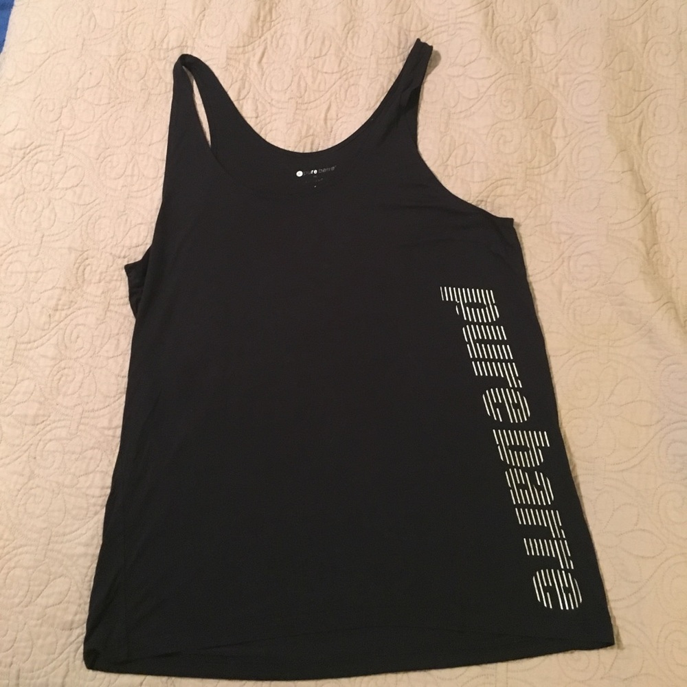 Pure Barre black workout tank. 🖤 Sz L